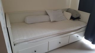 Dipan IKEA HEMNES dengan 3 laci & 2 kasur uk 80 x 200