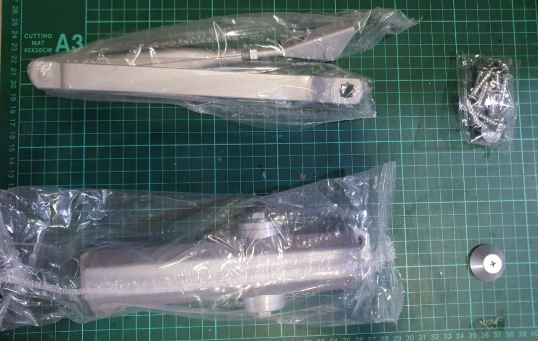 Door closer + installation, Furniture & Home Living, Security & Locks