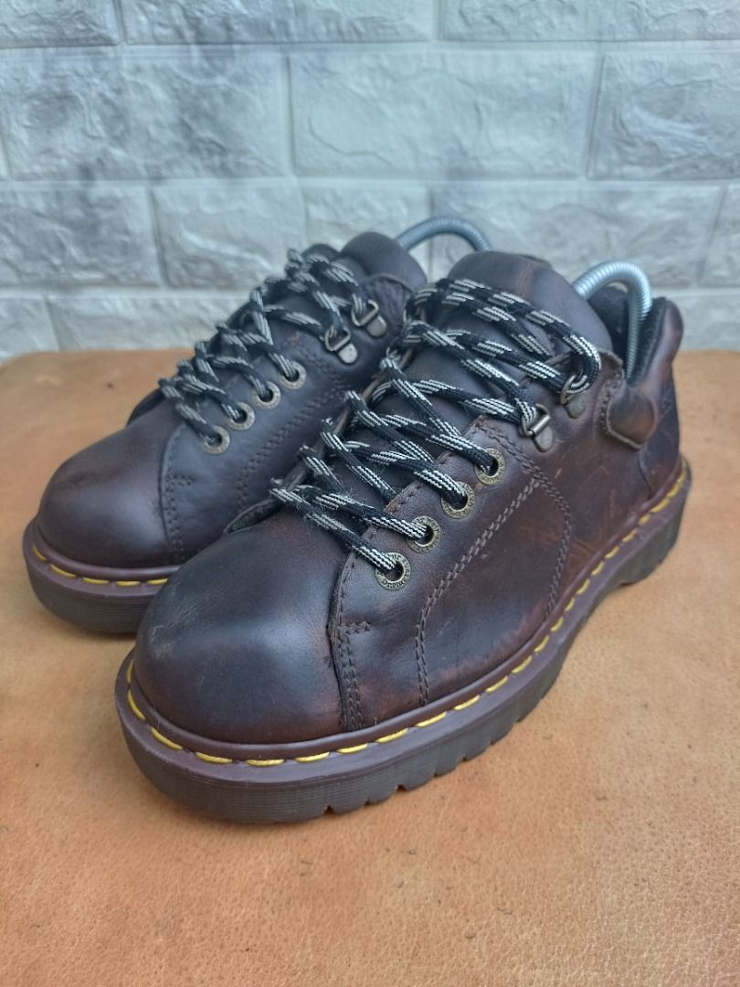 8312 oxford dr martens in leather brown