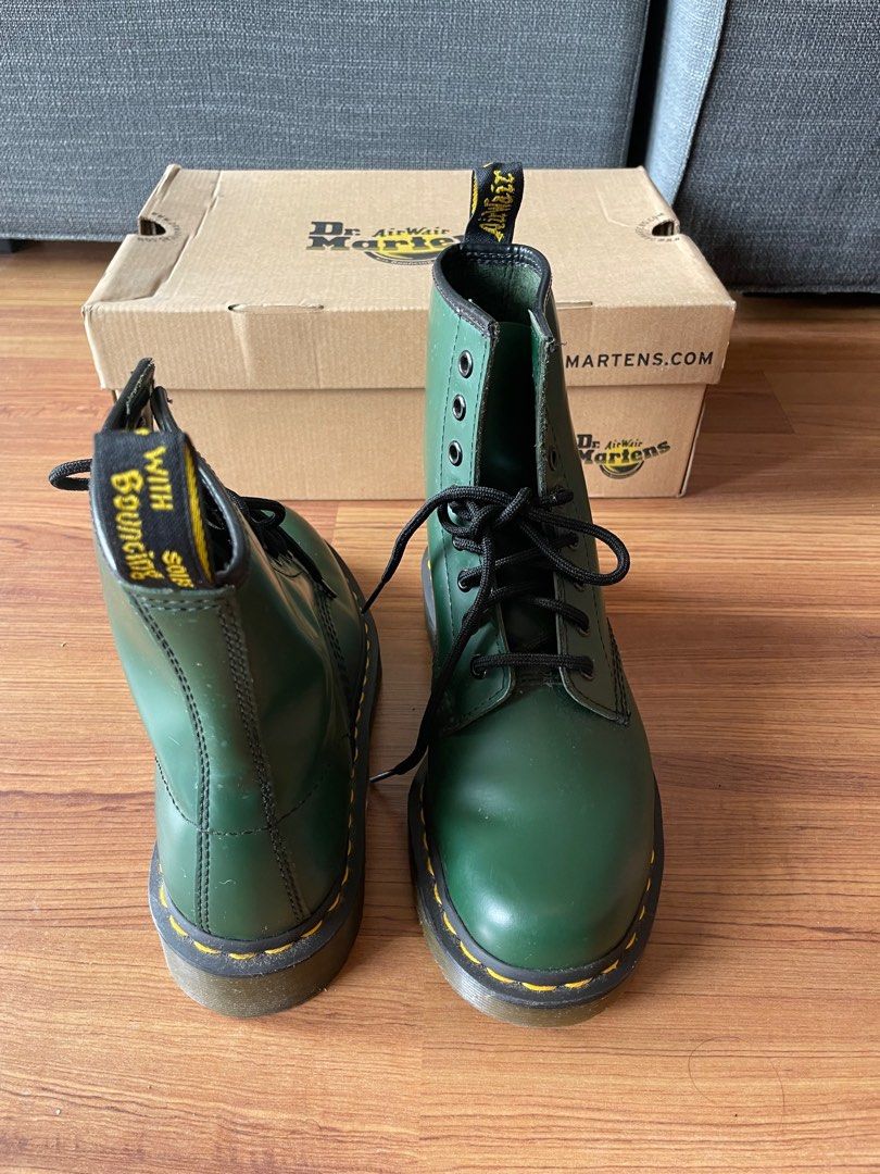 Dr. Martens Air Wair US7 EU38 U.K. 5 Women s Fashion Footwear