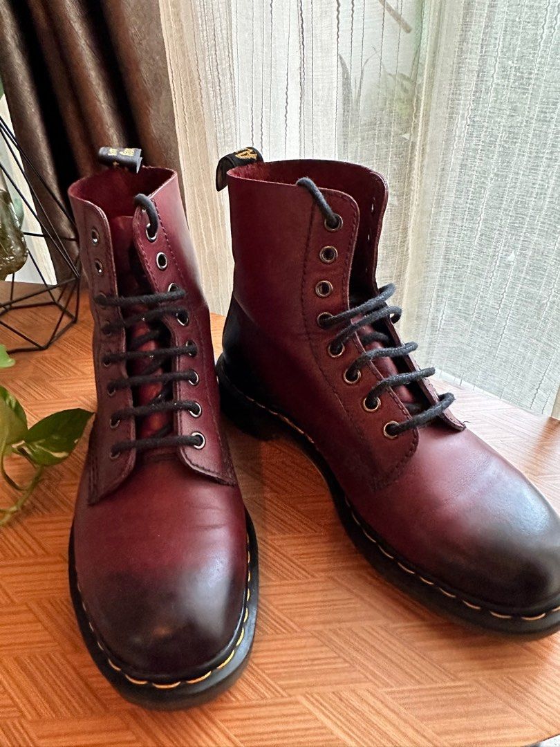 Dr. Martens Pascal Antique Temperley - Cherry Red, Men's Fashion