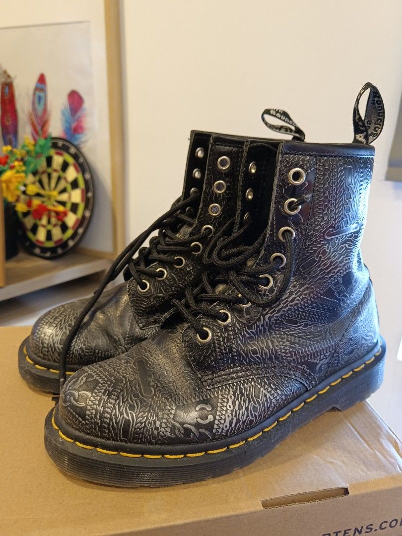 Dr martens deals aw005 jeans