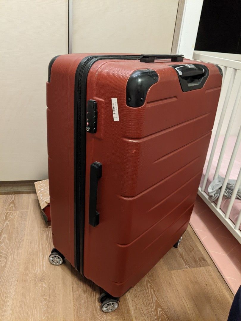Linea large suitcase clearance