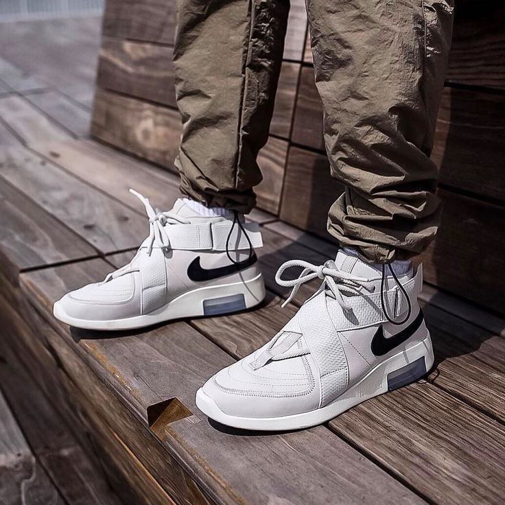 Nike air fear of god raid price sale