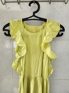 FLASH SALE Yellow Flowy Sleeveless Dress