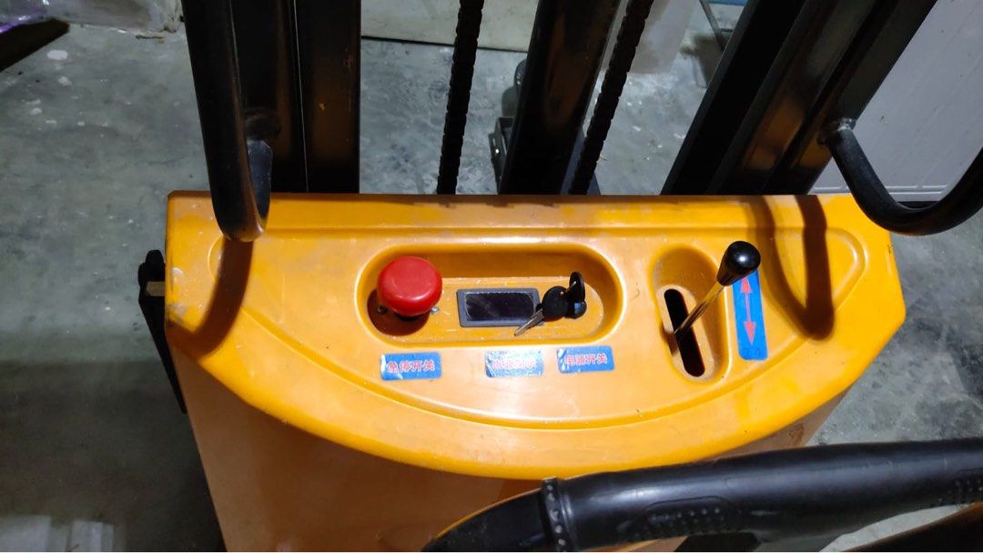 forlift pallet jet reach stacker electric stacking picking warehouse