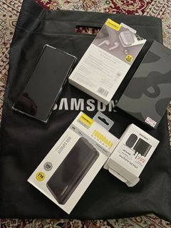 SAMSUNG GALAXY S22 ULTRA 258GB (FREE Powerbank + Adapter + Wireless Headset)