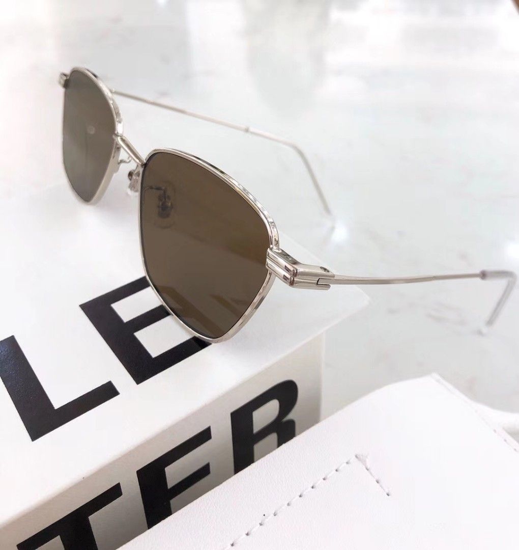 Gentle Monster Sunglasses chrome soda, Women's Fashion, Watches