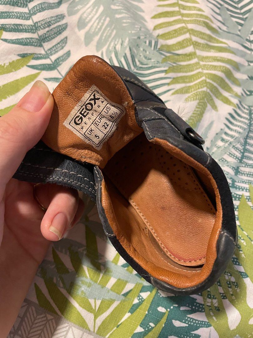 Geox top size 22