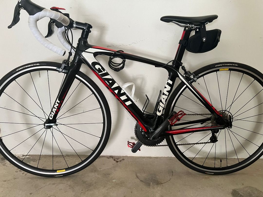 Giant TCR Composite Carbon Frame and Fork Road Bike, Sports Equipment