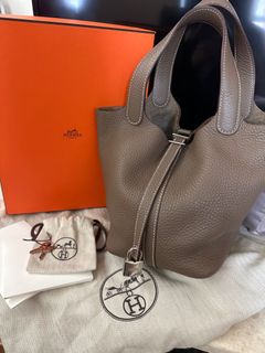 （分類：）位於 。 由 poorjjsellthings 提交（商品編號 1222672356，圖片 1）。簡介： 。