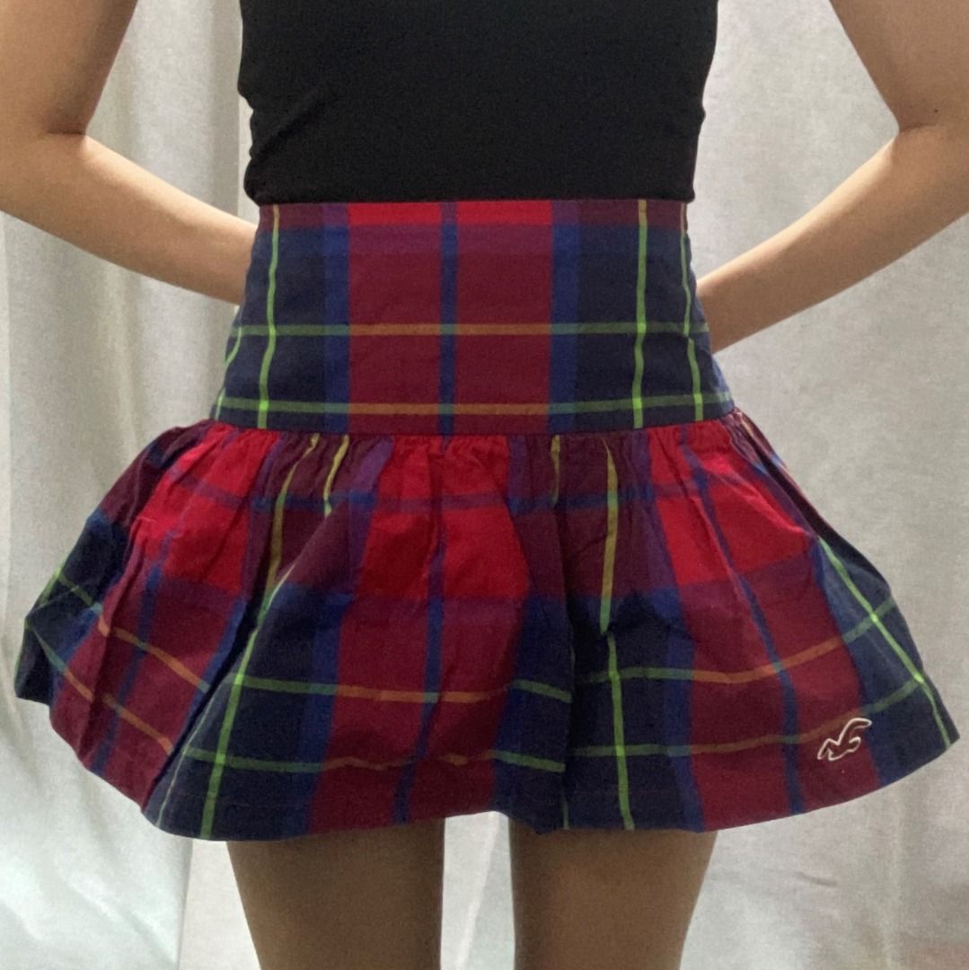 Hollister red plaid skirt deals