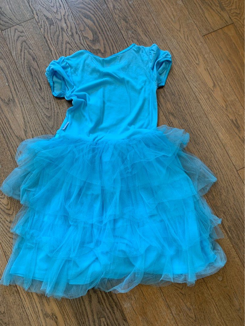 Hong Kong Disneyland Elsa dress L, 兒童＆孕婦用品, 嬰兒及小童流行時尚 Carousell