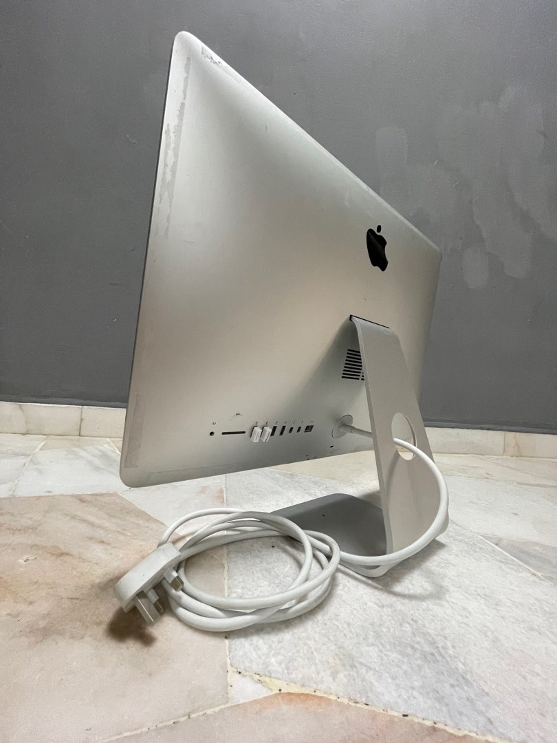iMac (21.5 Inch, Mid 2014), Computers & Tech, Desktops on Carousell
