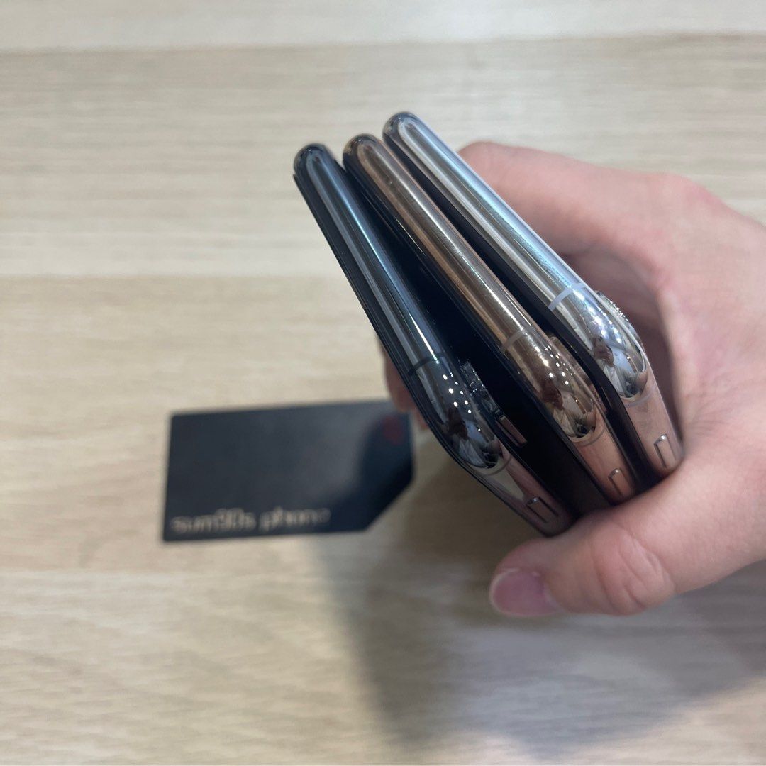 iPhone XS Max 256GB 香港版Nano SIM2枚同時使用可能 スマホ 