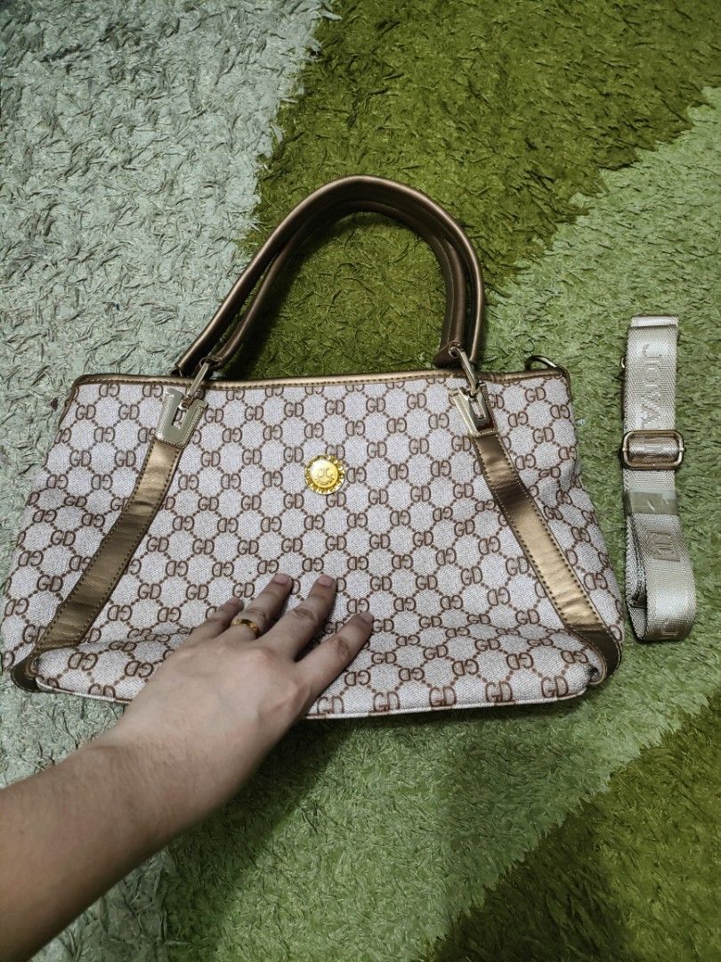 Jovanni shoulder bags price 2025
