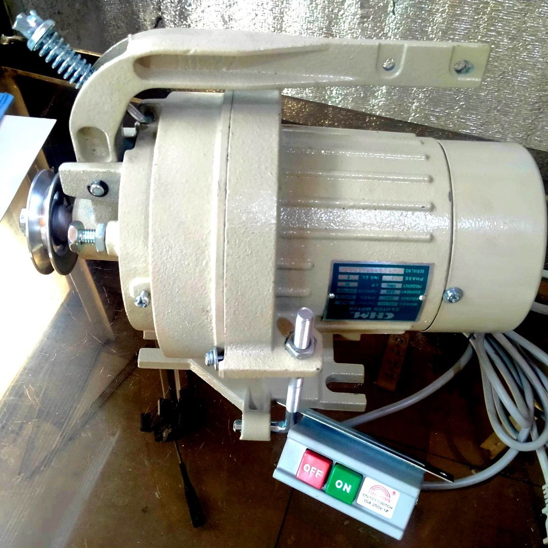 BRAND NEW JUKI SEWING MACHINE CLUTCH MOTOR WITH SWITCH, MOTOR BOLTS