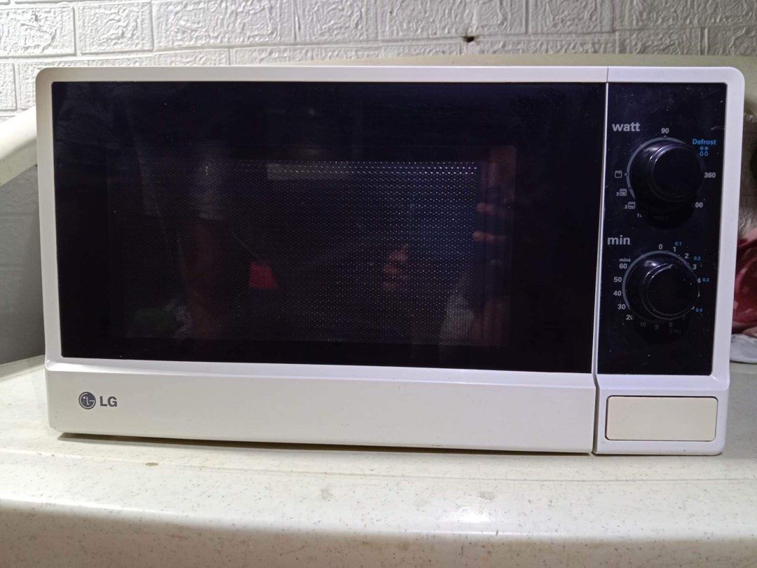LG microwave oven, TV & Home Appliances, Kitchen Appliances, Cookers on
