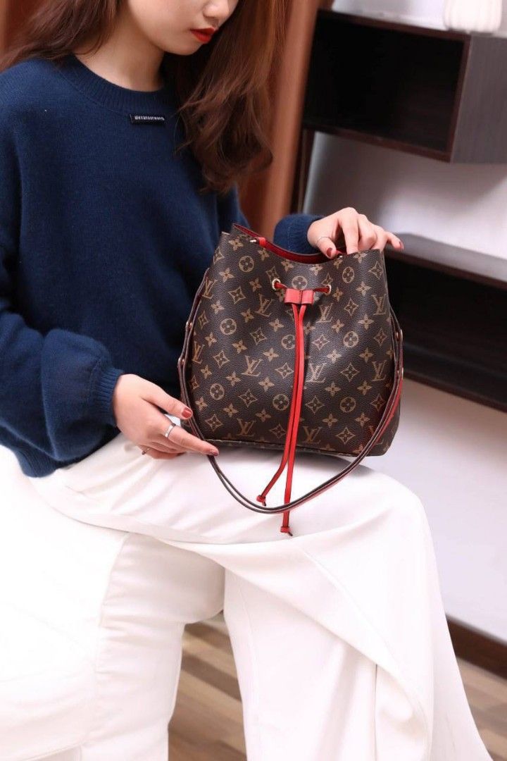 Louis Vuitton Neonoe, Luxury, Bags & Wallets on Carousell