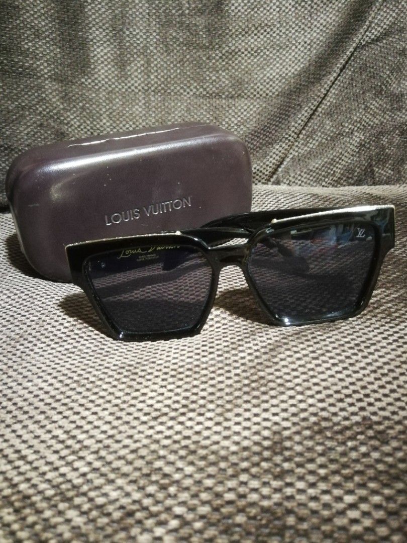 Louis Vuitton sunglass on Carousell