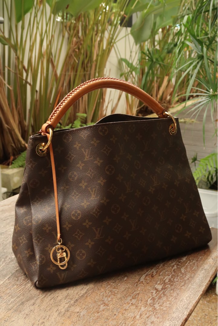 louis vuitton empreinte artsy louis vuitton artsy louis vuitton artsy mm  black louis vuitton artsy mm damier azur louis vuitton artsy gm discontinued