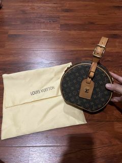 Louis Vuitton Petite Boite Chapeau, Women's Fashion, Bags & Wallets, Tote  Bags on Carousell