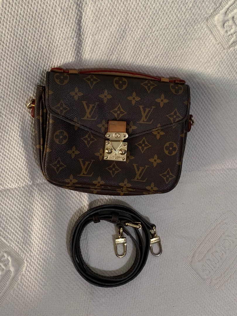 Louis Vuitton Pochette Metis Review - by Kelsey Boyanzhu