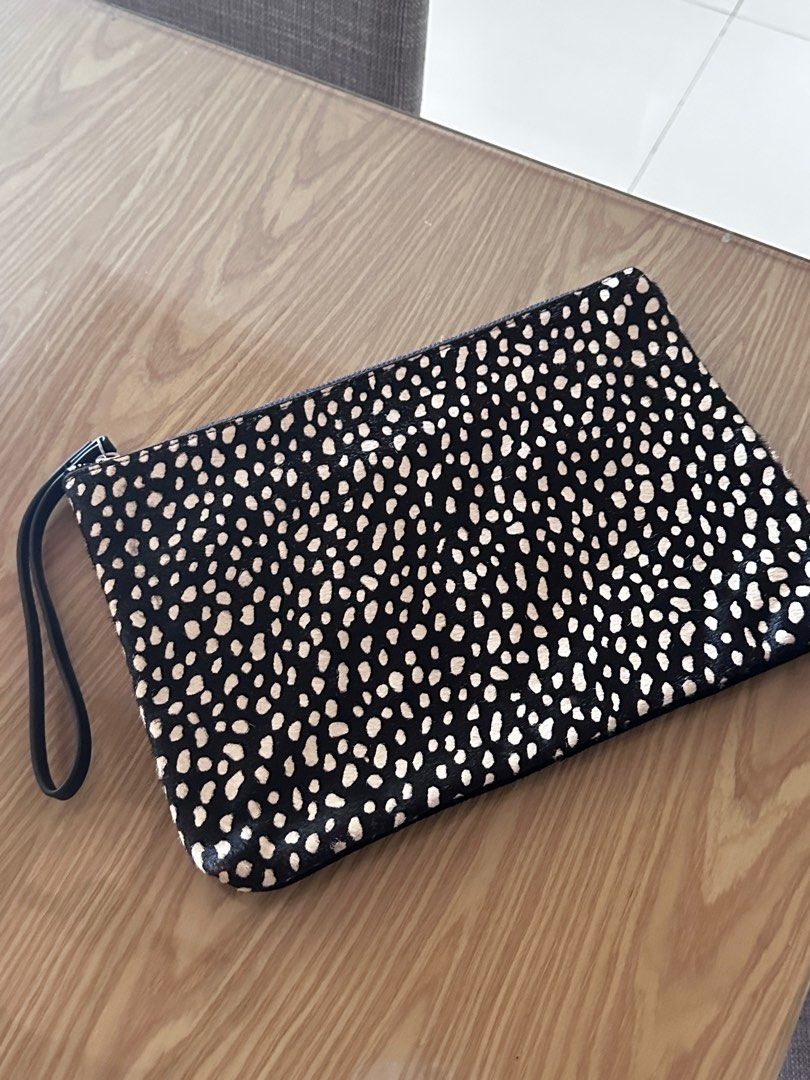 Pouch bag sales mango