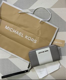 Michael kors MK jet set wallet