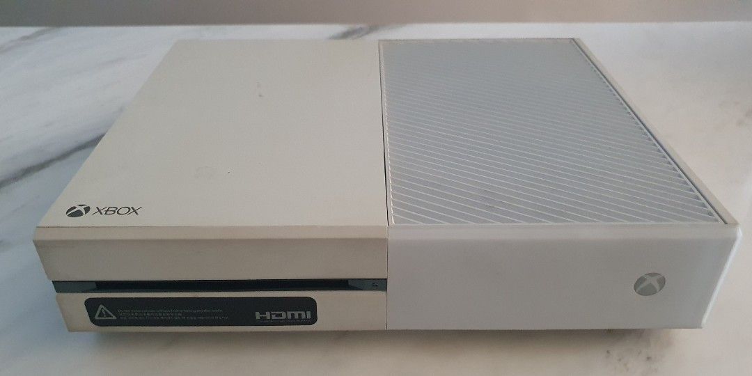 Microsoft Xbox One 500GB Home Console White 1540