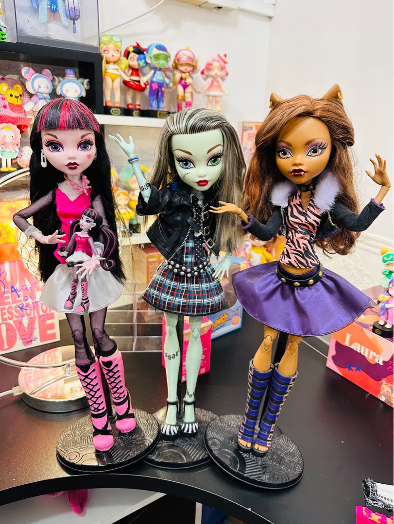 Large monster cheap high dolls