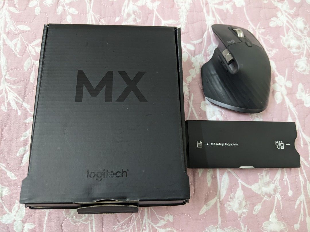 MX Master 3 (Category: Mouse & Mousepads) located in Cyberjaya. Submitted by MadoTech (Listing ID 1222720807, Image 2). Description: Selling because underutilized and finding myself using other mouse more than this. COD in Cyberjaya or Sunway Pinnacles.