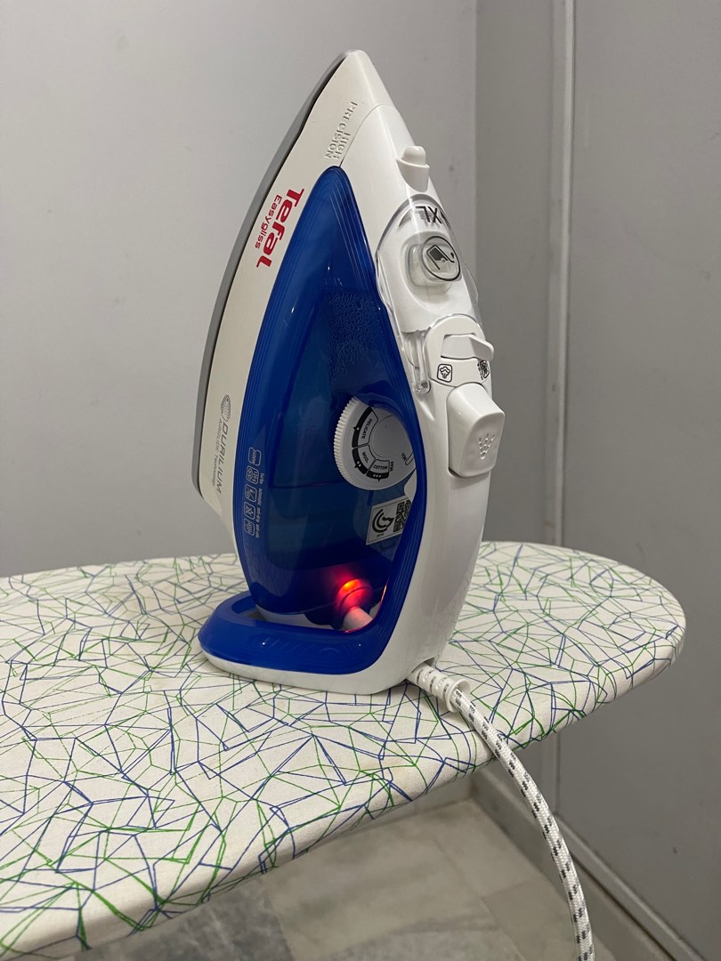 Tefal fv4040 ultraglide clearance steam iron