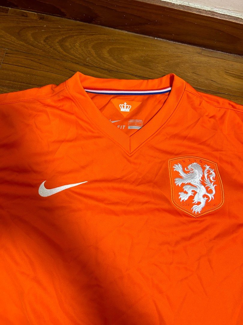 Netherlands soccer jersey, Men's Fashion, Activewear on Carousell