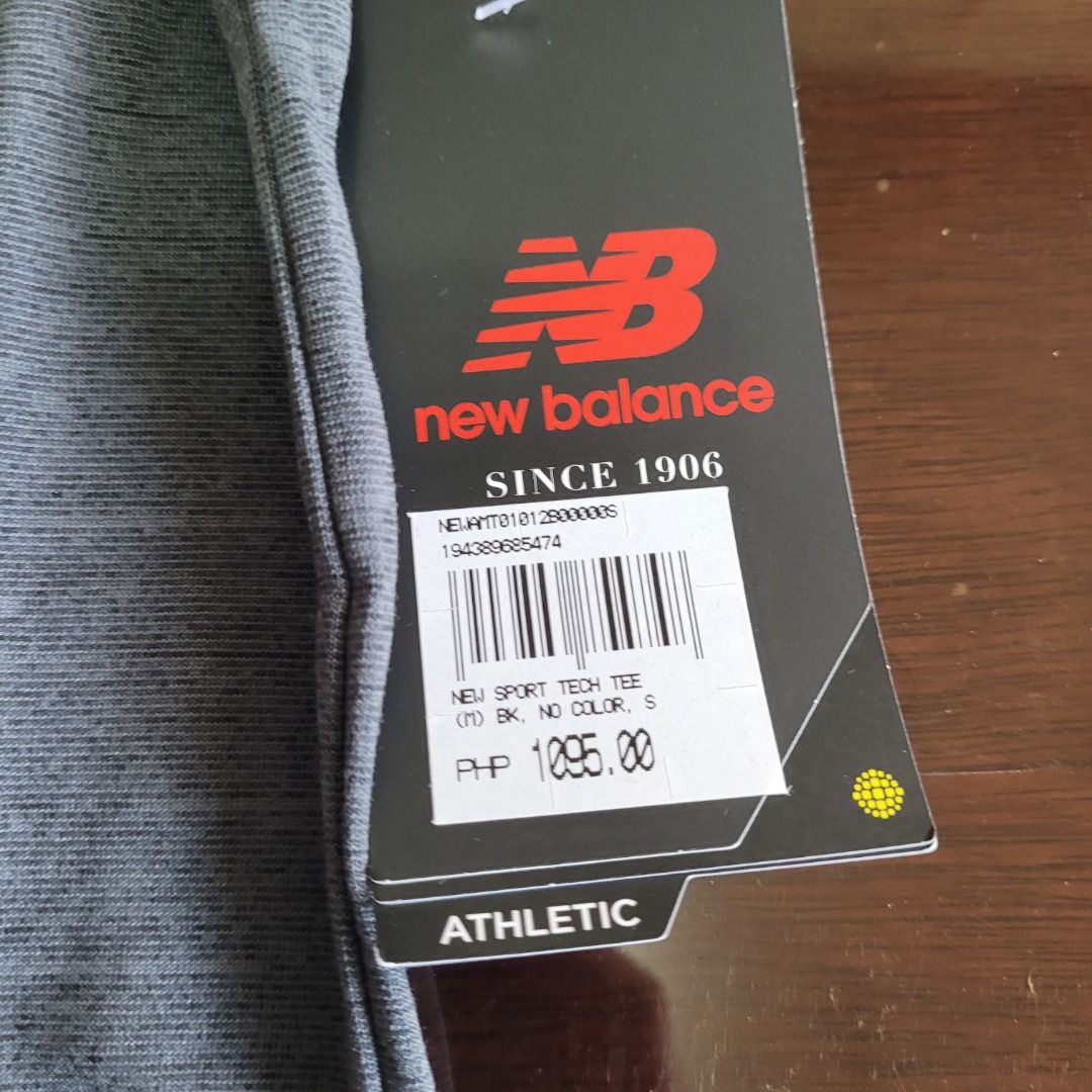 New Balance Men Sport Tech Tee (Category: Activewear) located in Santa Rosa. Submitted by kevsoli (Listing ID 1222708401, Image 2). Description: New Balance Men Sport Tech Tee 100% authentic w/ tags Size: Small Condition: Brand new Color: Athletic Gray Meetup: SM City Santa Rosa Shipping: Additional fee for shipping.