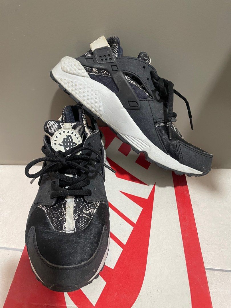 Air huarache 5.5 new arrivals