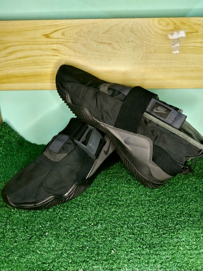 Nike Komyuter