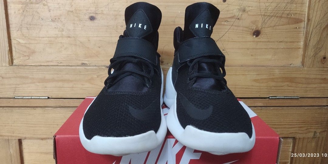 Nike Kwazi Black White Size 43
