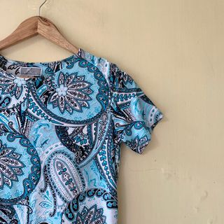 [no nego pls]  JM Collection Light Blue Elastic Retro Pattern Top