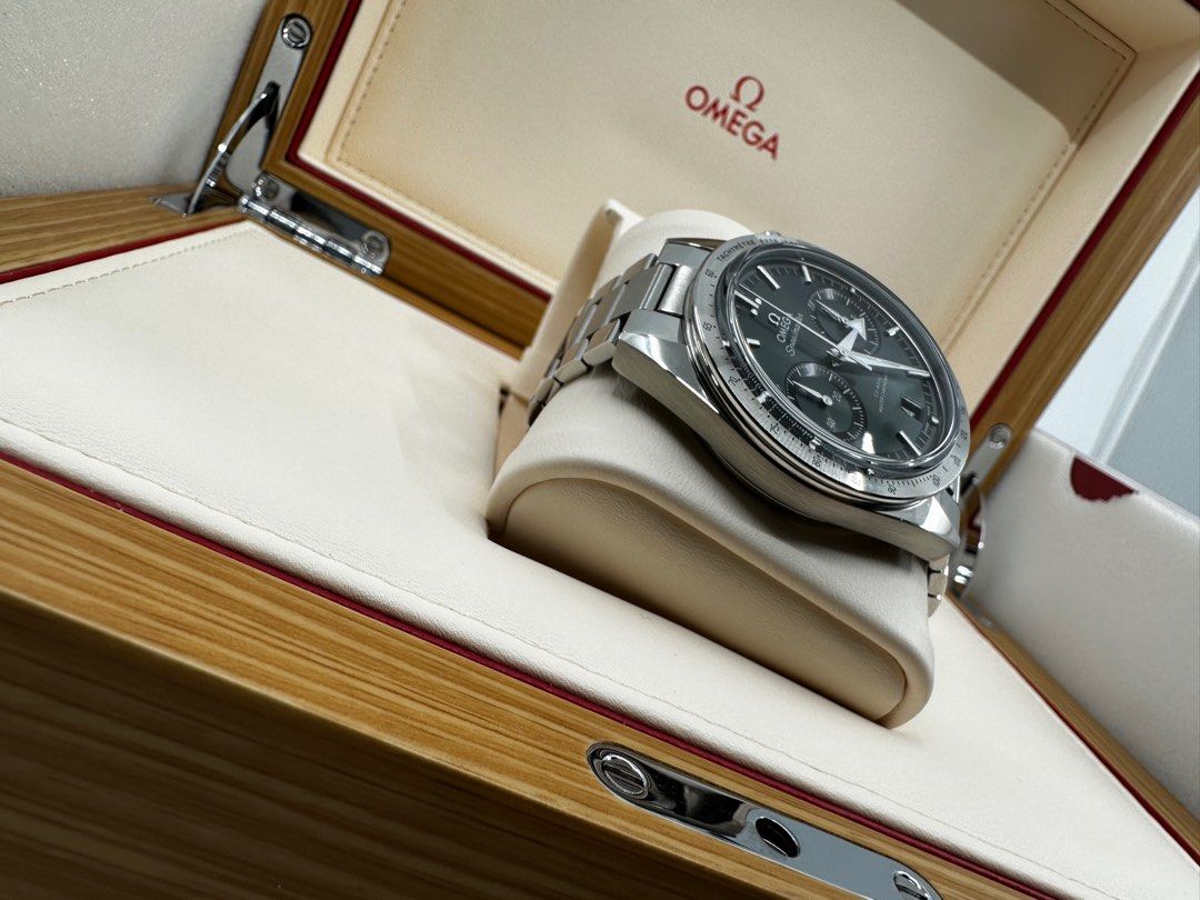 Omega Speedmaster 57 Green Dial LIGHTLY USED BOX CARD Luxury