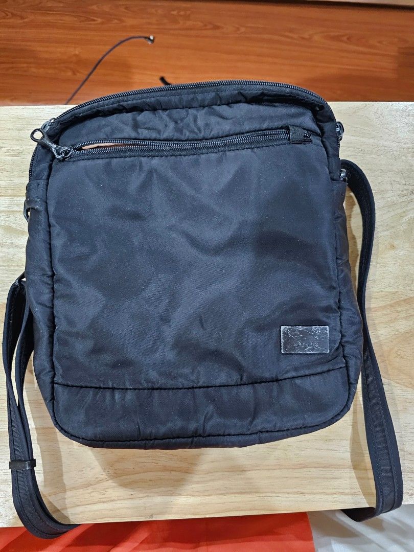 Pacsafe store citysafe cs150