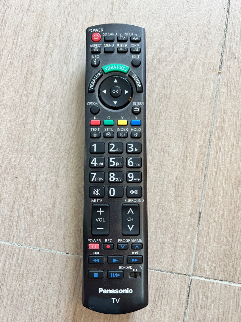 Panasonic remote control, 家庭電器, 電視 & 其他娛樂, 電視組件及配件 Carousell