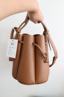 Polène Numero Huit Mini in Camel Polene