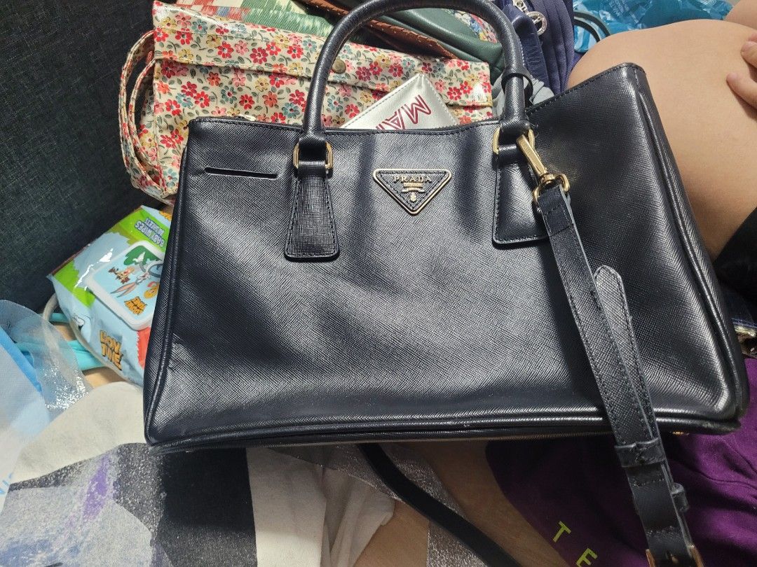 Prada, Women's Fashion, Bags & Wallets, Cross-body Bags on Carousell