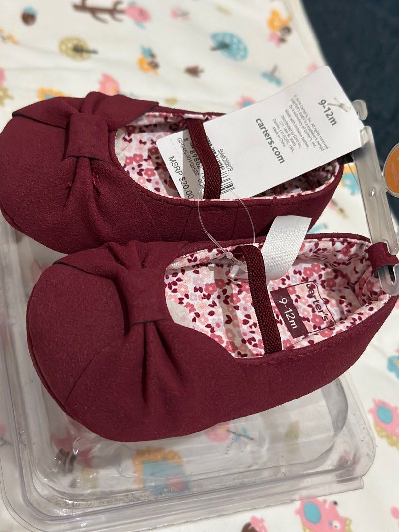 Carter outlet baby shoes