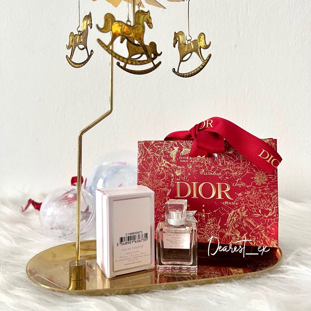Mỹ phẩm Dior bản giới hạn dịp Giáng Sinh và Lịch mùa Vọng 2022