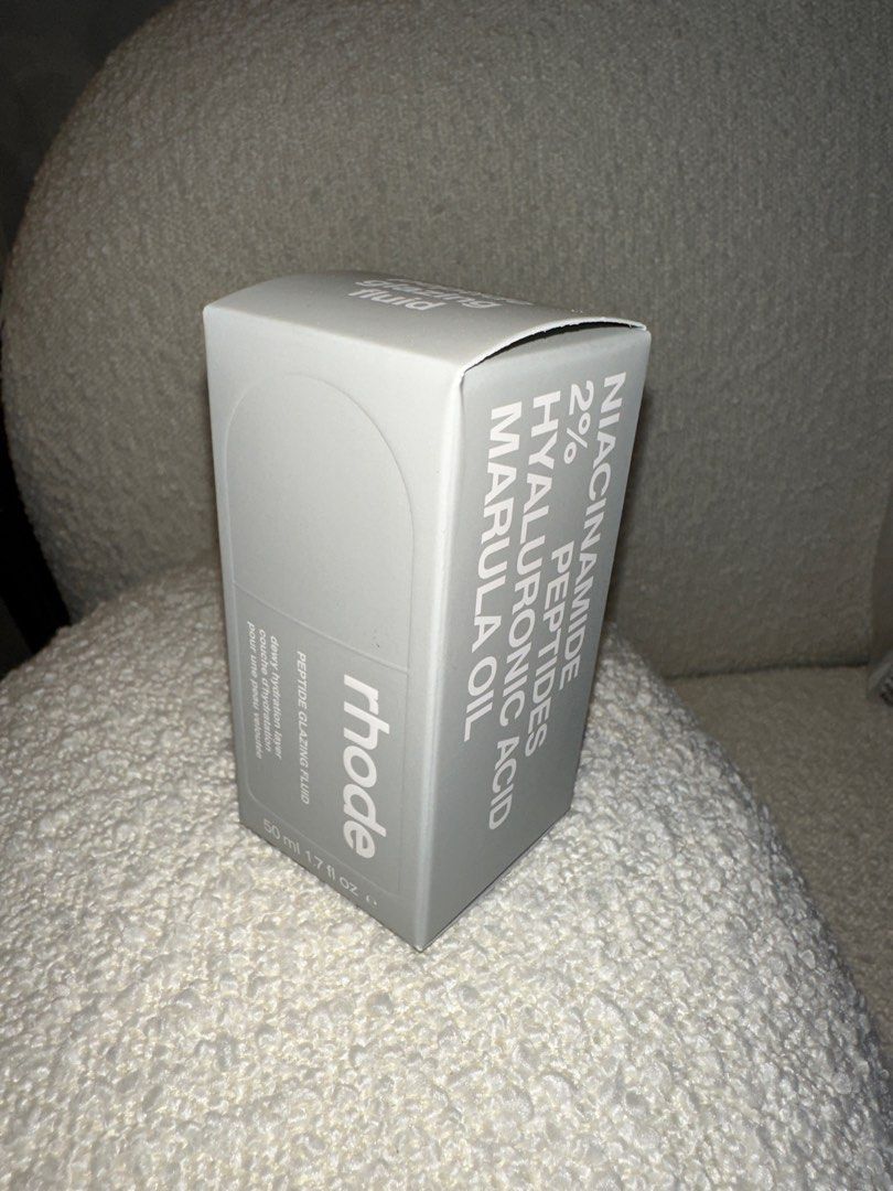 Rhode Peptide Glazing Fluid (Category: Face Care) located in Calamba. Submitted by m.cag (Listing ID 1222669813, Image 1). Description: Can be mixed with make up!! Hailey uses it that way. For that glazed look.