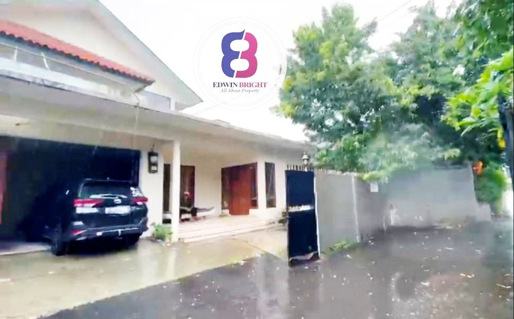 rumah_dijual_bu_di_kemang_jaka_1679732999_c51330a6_progressive