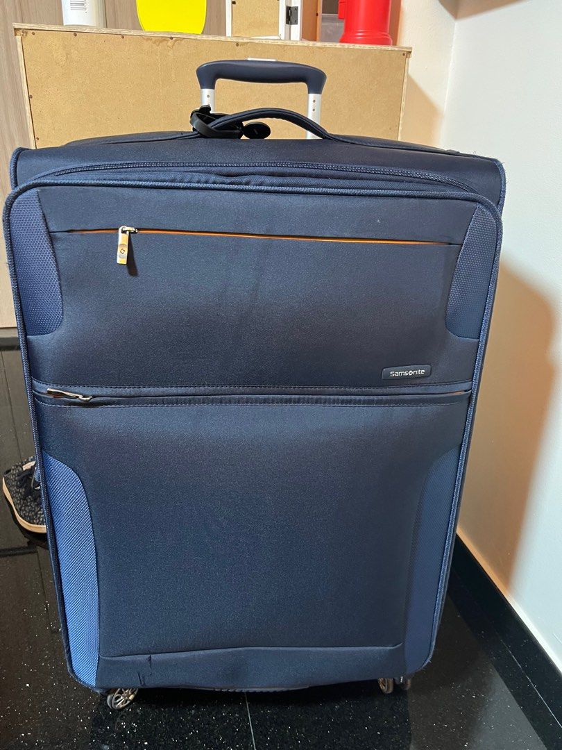 Samsonite luggage 28 inch, Hobbies & Toys, Travel, Luggage on Carousell