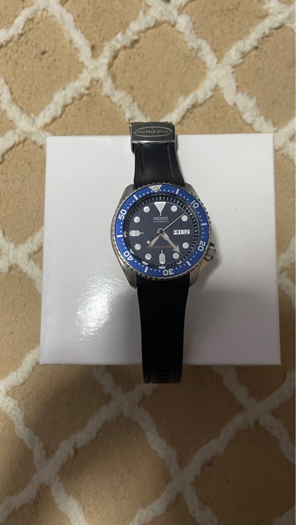 Seiko SKX 009 Custom Bezel insert, Men's Fashion, Watches & Accessories,  Watches on Carousell